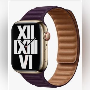 Apple Leather Link for Apple Watch™ 41mm - Dark Cherry Model:ML7N3AM/A